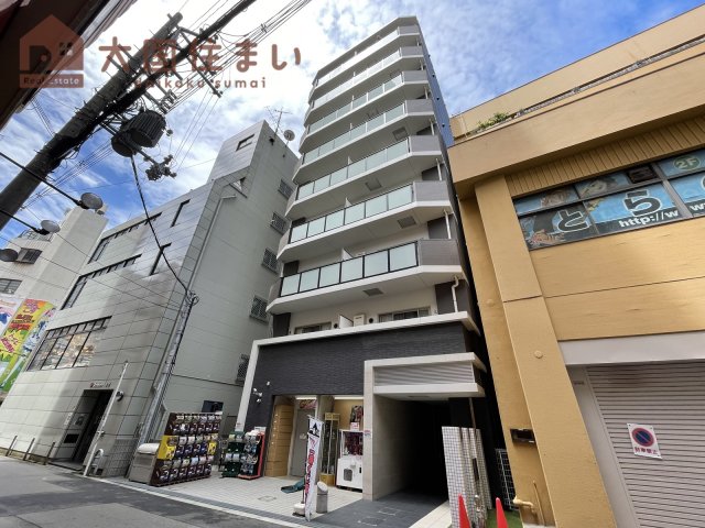 1LDK Mansion in Naniwa-ku, Osaka - Image 1