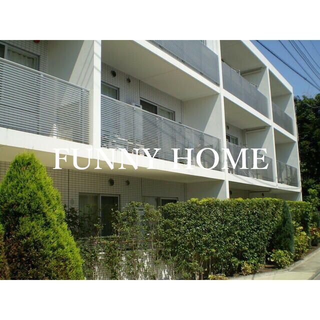 1LDK Mansion in Setagaya, Tokyo - Image 1