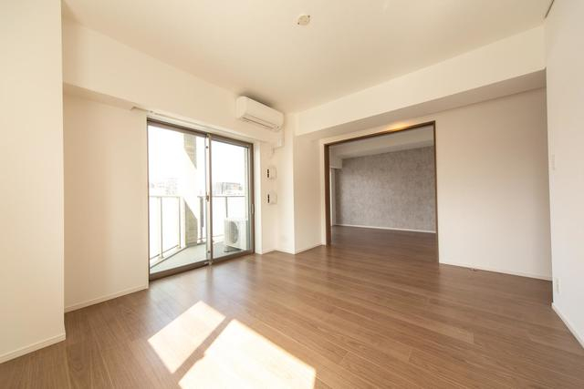 1LDK Mansion in Shibuya, Tokyo — photo 3 of 3