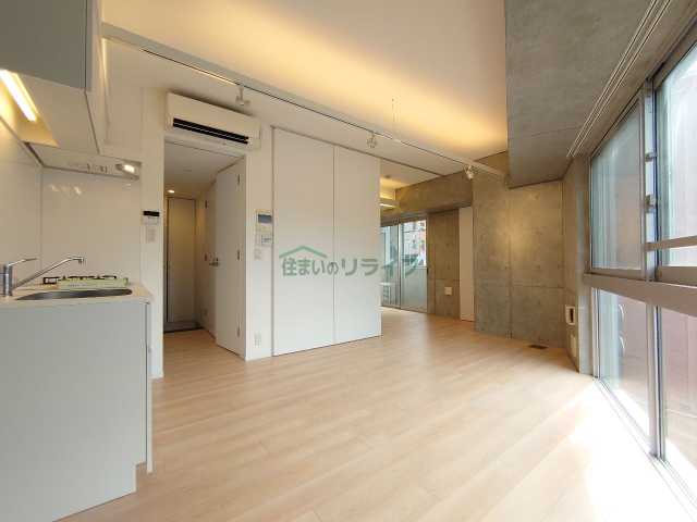 1LDK Mansion in Shibuya, Tokyo — photo 3 of 3