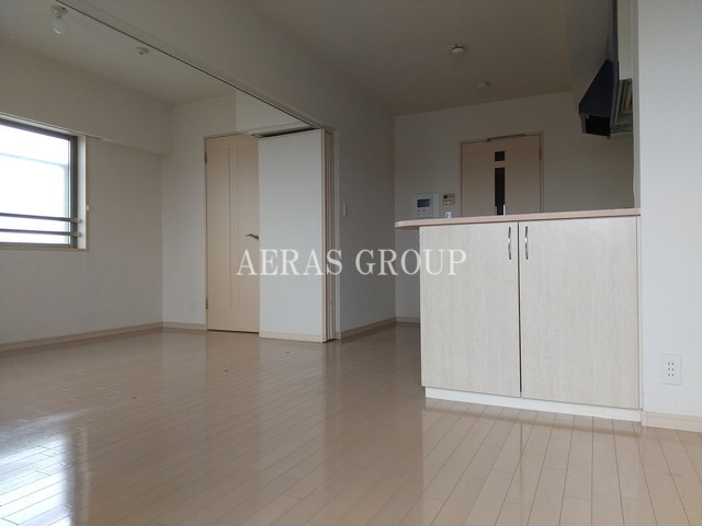 1LDK Mansion in Shibuya, Tokyo — photo 3 of 3