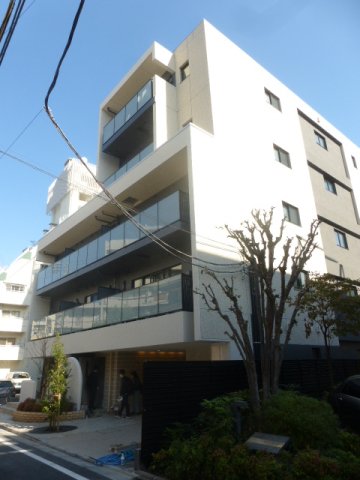 1LDK Mansion in Shibuya, Tokyo