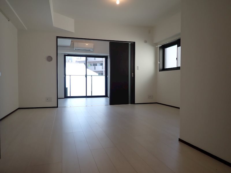 1LDK Mansion in Shibuya, Tokyo — photo 3 of 3