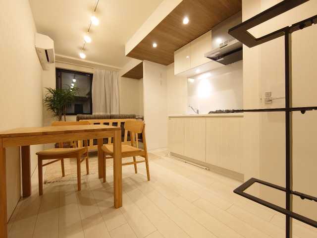 1LDK Mansion in Shibuya, Tokyo — photo 3 of 3