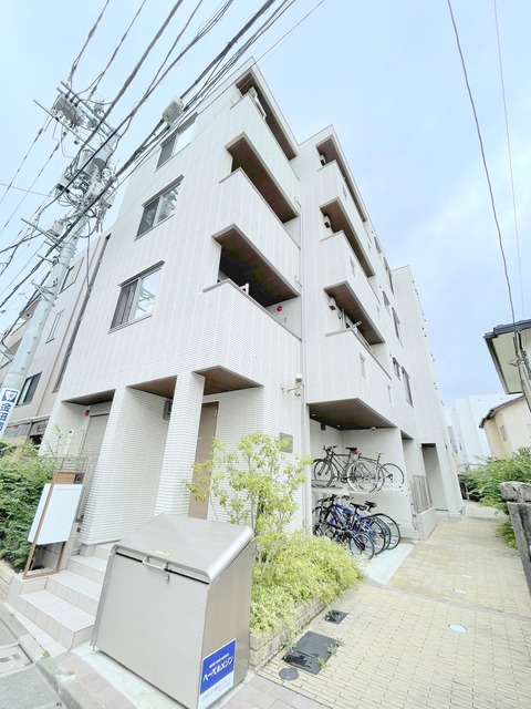 1LDK Mansion in Shibuya, Tokyo