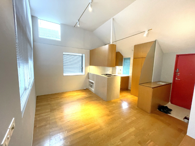1LDK Mansion in Shibuya, Tokyo — photo 3 of 3