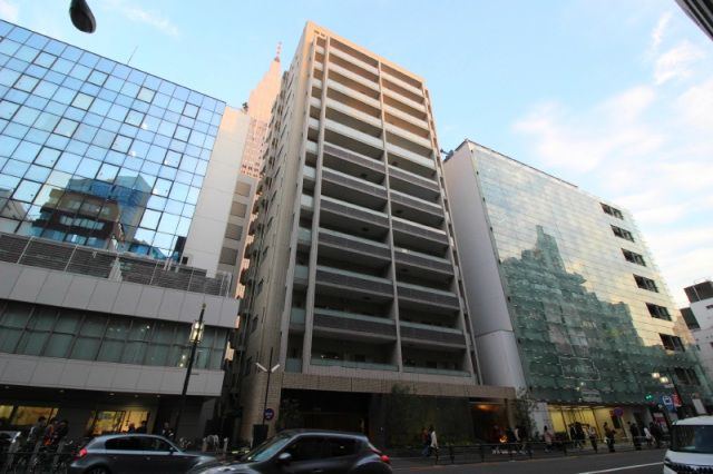 1LDK Mansion in Shibuya, Tokyo - Image 1