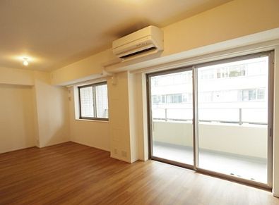 1LDK Mansion in Shibuya, Tokyo — photo 3 of 3