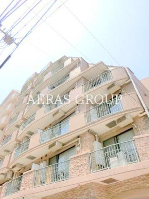 1LDK Mansion in Shibuya, Tokyo - Image 1