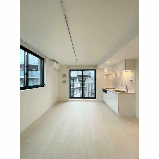 1LDK Mansion in Shibuya, Tokyo — photo 3 of 3