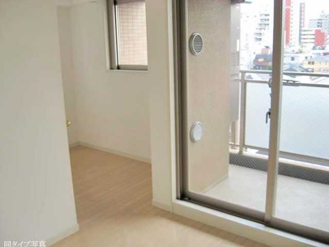 1LDK Mansion in Shinjuku, Tokyo — photo 3 of 3