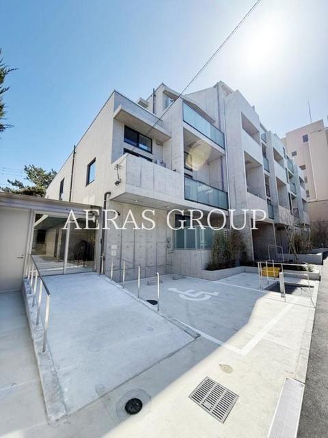 1LDK Mansion in Shinjuku, Tokyo - Image 1
