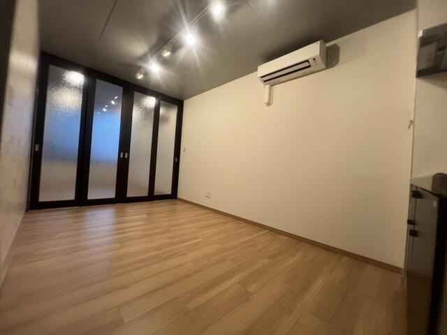 1LDK Mansion in Shinjuku, Tokyo — photo 3 of 3