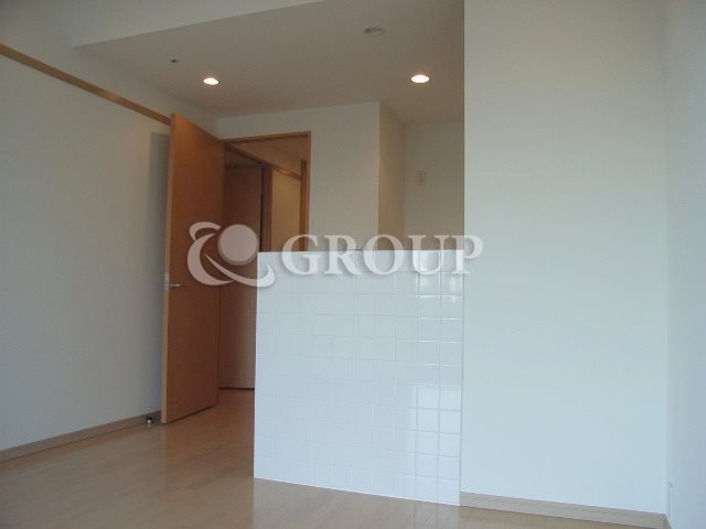 1LDK Mansion in Shinjuku, Tokyo — photo 3 of 3