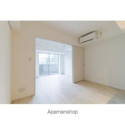 1LDK Mansion in Shinjuku, Tokyo — photo 3 of 3