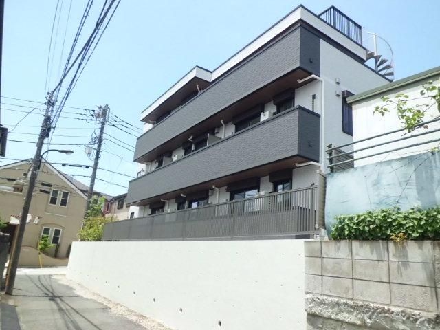 1LDK Mansion in Shinjuku, Tokyo - Image 1