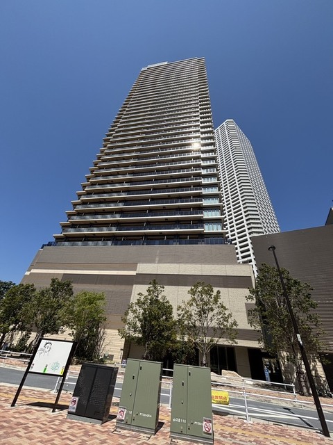 1LDK Mansion in Shinjuku, Tokyo - Image 1
