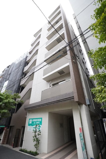 1LDK Mansion in Shinjuku, Tokyo - Image 1