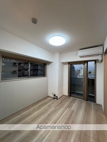 1LDK Mansion in Shinjuku, Tokyo — photo 3 of 3