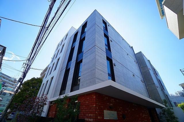 1LDK Mansion in Shinjuku, Tokyo - Image 1