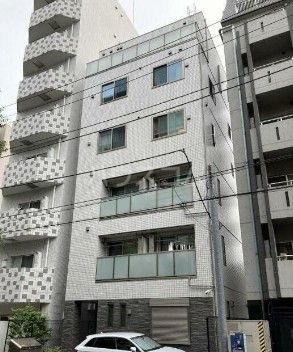 1LDK Mansion in Shinjuku, Tokyo - Image 1