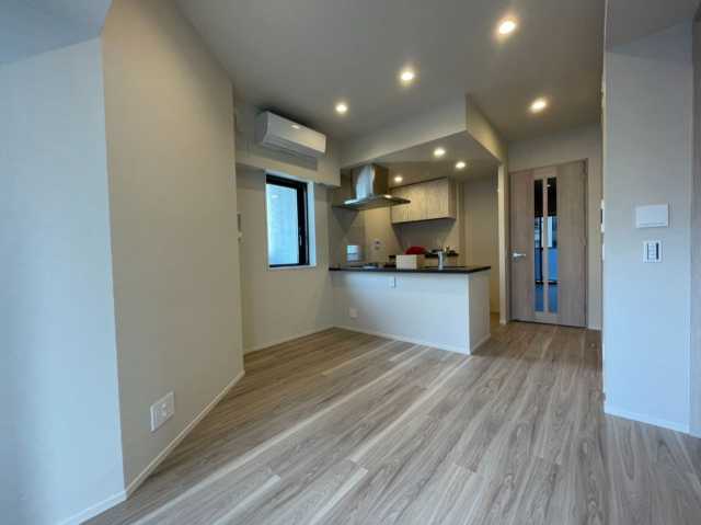 1LDK Mansion in Shinjuku, Tokyo — photo 3 of 3