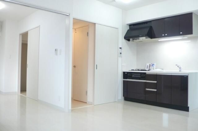 1LDK Mansion in Shinjuku, Tokyo — photo 3 of 3