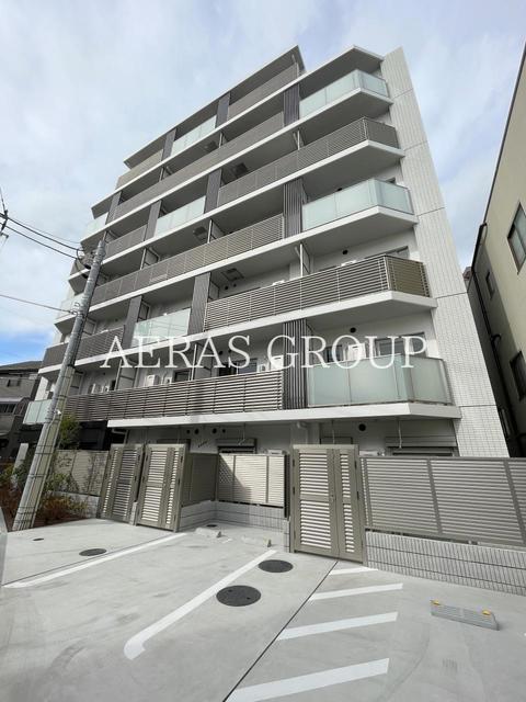1LDK Mansion in Shinjuku, Tokyo - Image 1