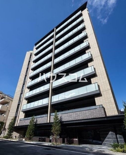 1LDK Mansion in Shinjuku, Tokyo - Image 1
