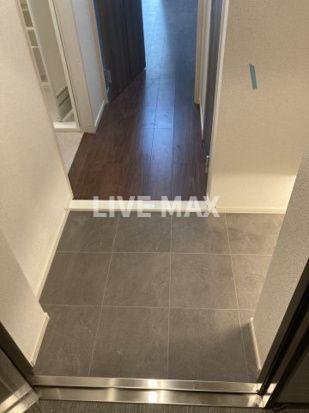 1LDK Mansion in Shinjuku, Tokyo - Image 1