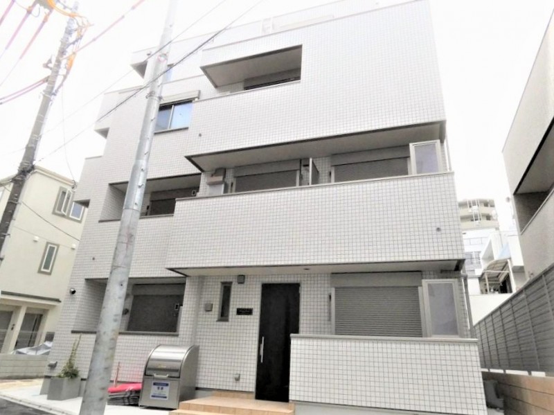 1LDK Mansion in Shinjuku, Tokyo - Image 1