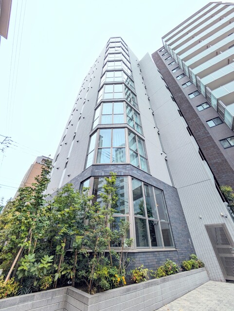 1LDK Mansion in Shinjuku, Tokyo - Image 1