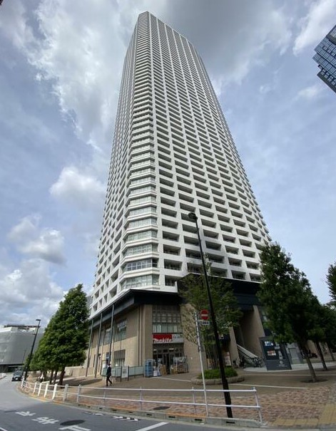 1LDK Mansion in Shinjuku, Tokyo - Image 1