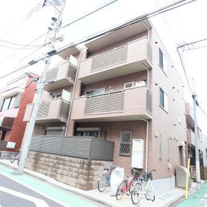 1LDK Mansion in Shinjuku, Tokyo - Image 1