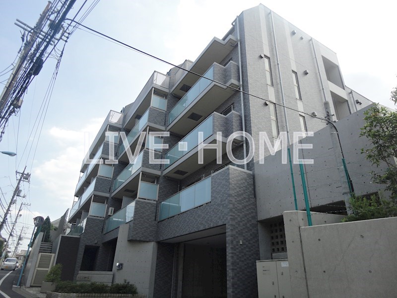 1LDK Mansion in Suginami, Tokyo - Image 1