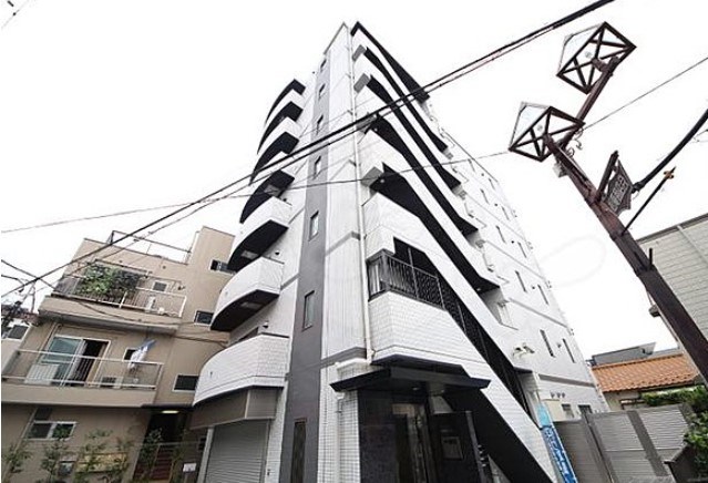 1LDK Mansion in Suginami, Tokyo - Image 1