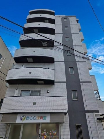 1LDK Mansion in Suginami, Tokyo - Image 1
