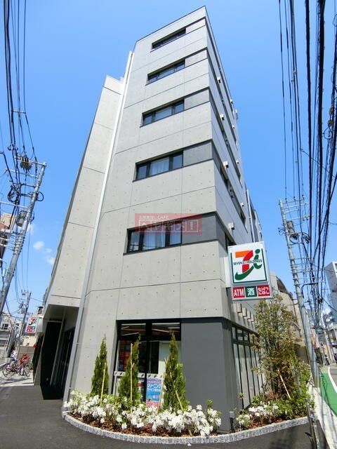 1LDK Mansion in Toshima, Tokyo - Image 1