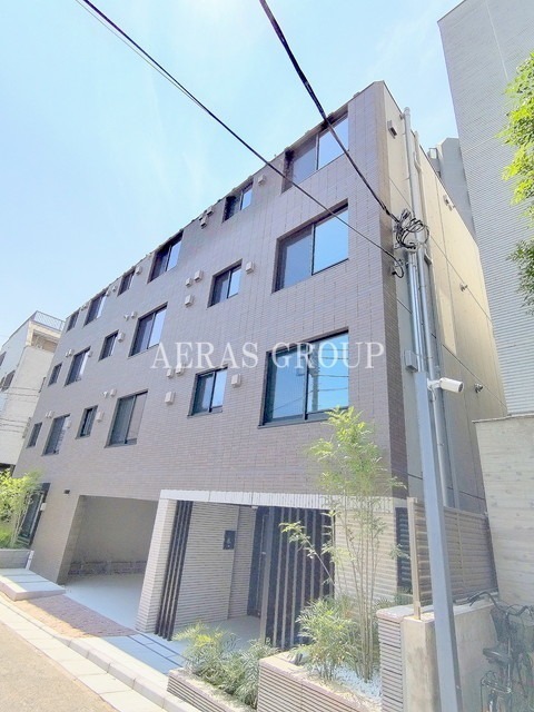 1LDK Mansion in Toshima, Tokyo - Image 1