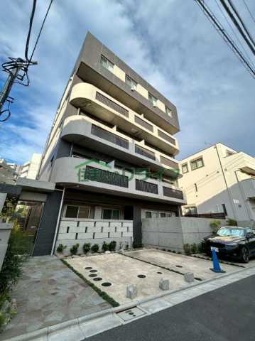 1LDK Mansion in Toshima, Tokyo - Image 1