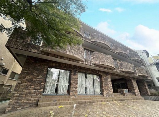 1SK Mansion in Minato, Tokyo - Image 1