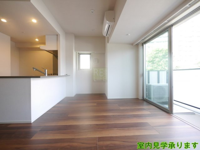 1SLDK Mansion in Chiyoda, Tokyo — photo 3 of 3