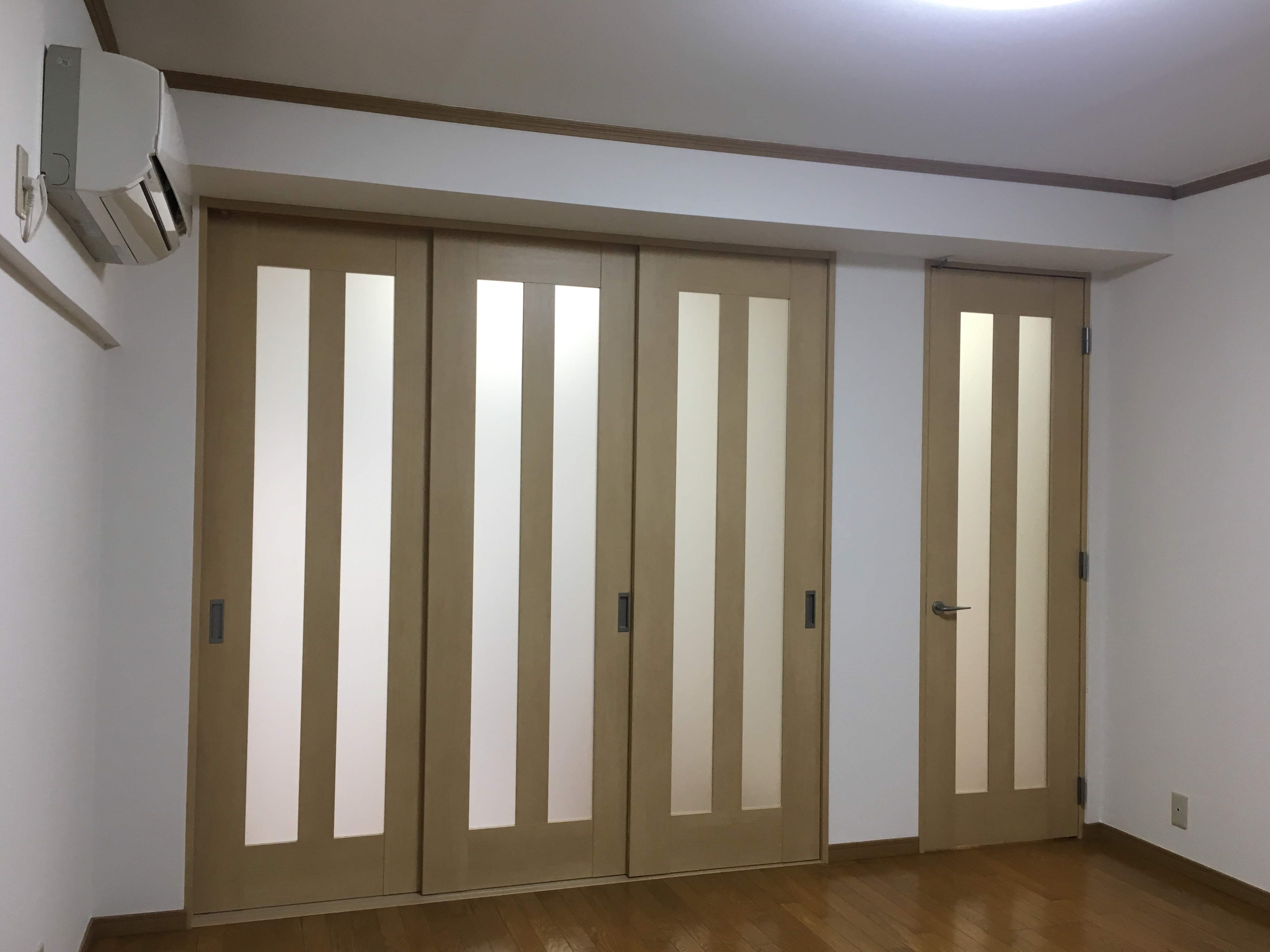 2DK Mansion in Chiyoda, Tokyo — photo 3 of 3