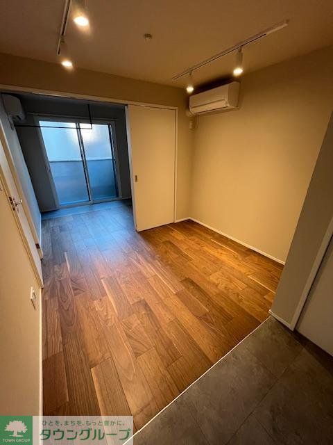 2K Apartment in Nakano, Tokyo — photo 3 of 3