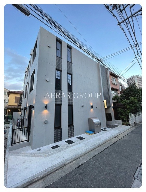 2K Mansion in Meguro, Tokyo - Image 1