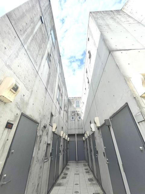 2K Mansion in Meguro, Tokyo - Image 1