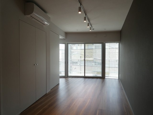 2K Mansion in Shibuya, Tokyo — photo 3 of 3