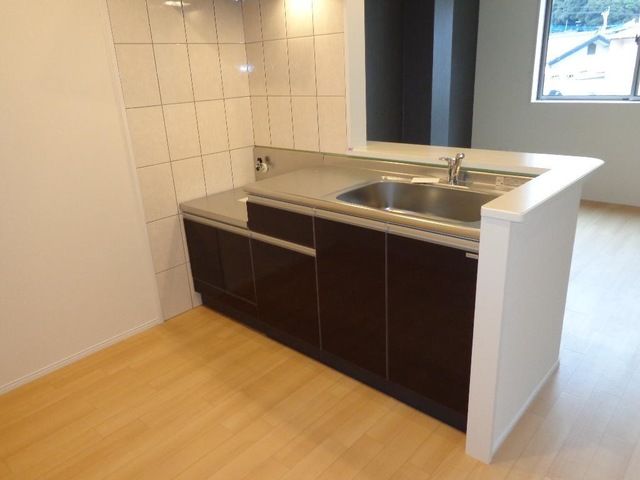 2LDK Apartment in Kagoshima, Kagoshima — photo 3 of 3