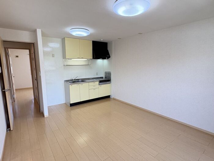 2LDK Apartment in Kanazawa, Ishikawa — photo 3 of 3