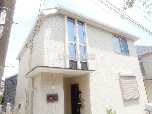 2LDK Apartment in Nakano, Tokyo - Image 1